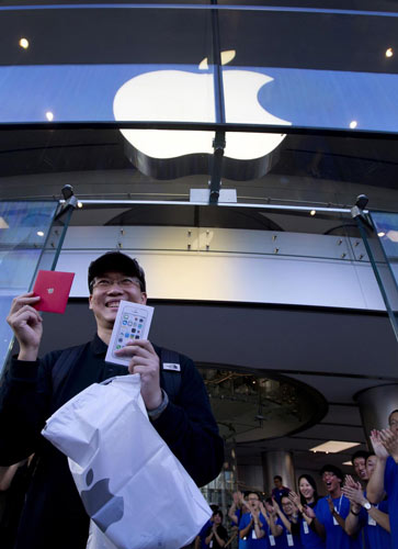 L’iPhone5 le esplode in tasca. Studentessa 14enne resta ustionata