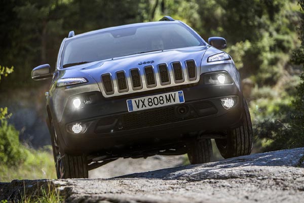 Debutta a Ginevra la Nuova Jeep® Cherokee Debutta a Ginevra la Nuova Jeep® Cherokee