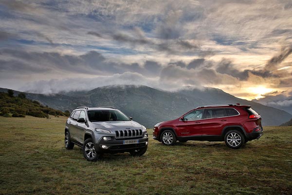 Debutta a Ginevra la Nuova Jeep® Cherokee Debutta a Ginevra la Nuova Jeep® Cherokee