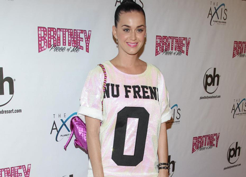 Katy Perry caliente: “Ecco come ho distratto il fidanzato dal calcio” Katy Perry caliente: “Ecco come ho distratto il fidanzato dal calcio”