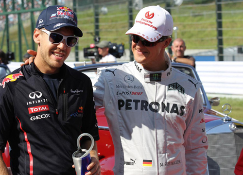 Michael Schumacher sfigurato come Niki Lauda. Rivista nella bufera Michael Schumacher sfigurato come Niki Lauda. Rivista nella bufera