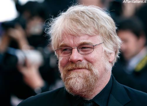 Morte di Philip Seymour Hoffman: scoppia il caso omosessualità Morte di Philip Seymour Hoffman: scoppia il caso omosessualità