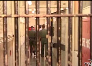 VIDEO: niente iniezioni, la Virginia torna alla sedia elettrica