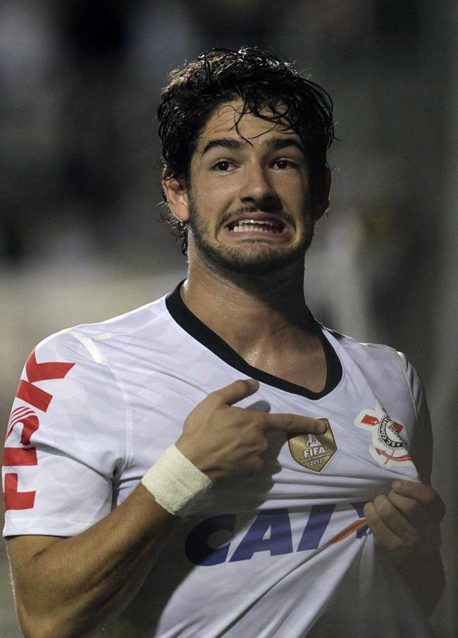 Il fallimento di Pato: addio al Corinthias dopo le minacce dei tifosi Il fallimento di Pato: addio al Corinthias dopo le minacce dei tifosi