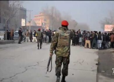 VIDEO: Ancora sangue in Afghanistan, kamikaze colpisce a Kabul