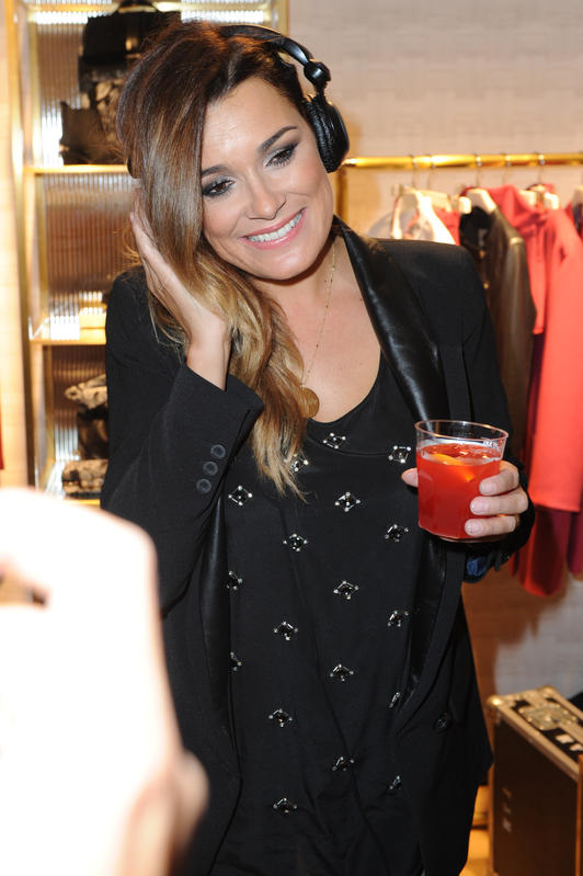 Buffon, la crisi non è rientrata. Alena Seredova lo caccia di casa Buffon, la crisi non è rientrata. Alena Seredova lo caccia di casa