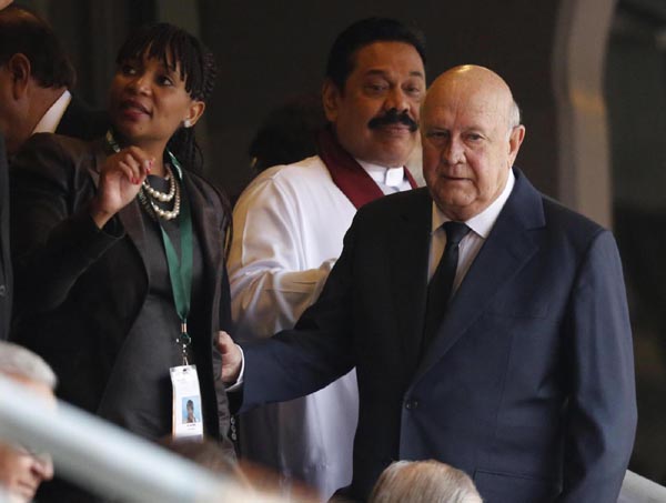 Mandela, due presunte figlie illegittime chiedono il riconoscimento Mandela, due presunte figlie illegittime chiedono il riconoscimento