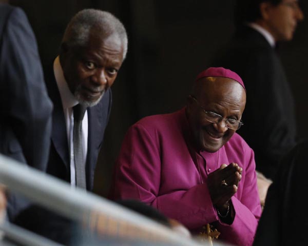 Mandela, due presunte figlie illegittime chiedono il riconoscimento Mandela, due presunte figlie illegittime chiedono il riconoscimento