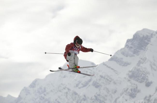 Freestyle show, la 19enne canadese d’oro, i voli le cadute e… FOTO