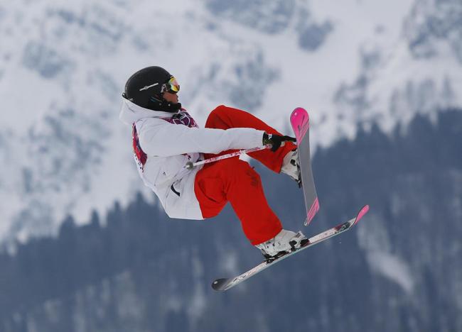 Freestyle show, la 19enne canadese d’oro, i voli le cadute e… FOTO