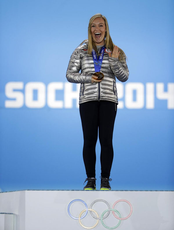 Silje Norendal incanta Sochi. Show osé della russa Graf