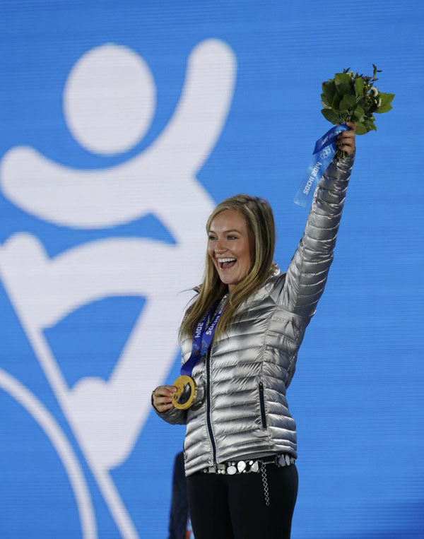 Silje Norendal incanta Sochi. Show osé della russa Graf