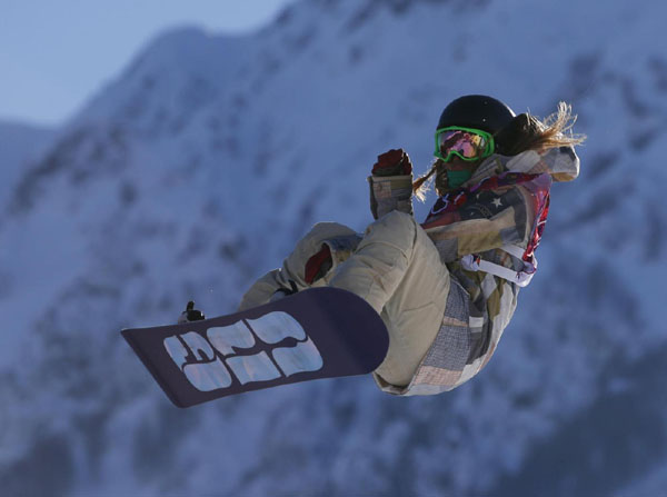 Silje Norendal incanta Sochi. Show osé della russa Graf