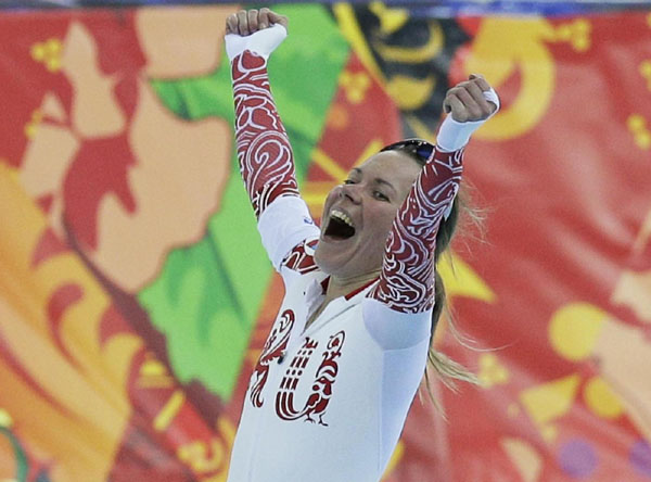 Silje Norendal incanta Sochi. Show osé della russa Graf
