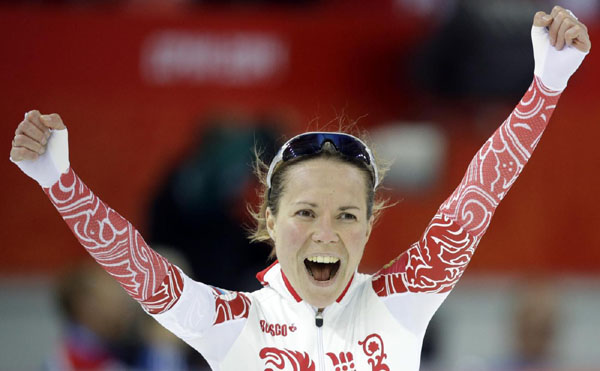 Silje Norendal incanta Sochi. Show osé della russa Graf