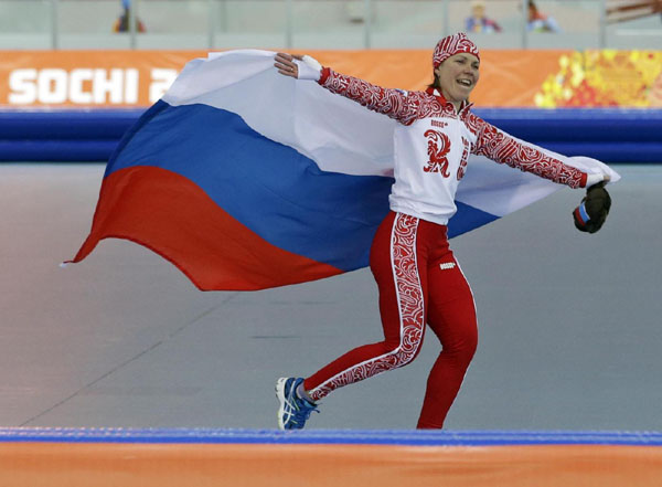 Silje Norendal incanta Sochi. Show osé della russa Graf