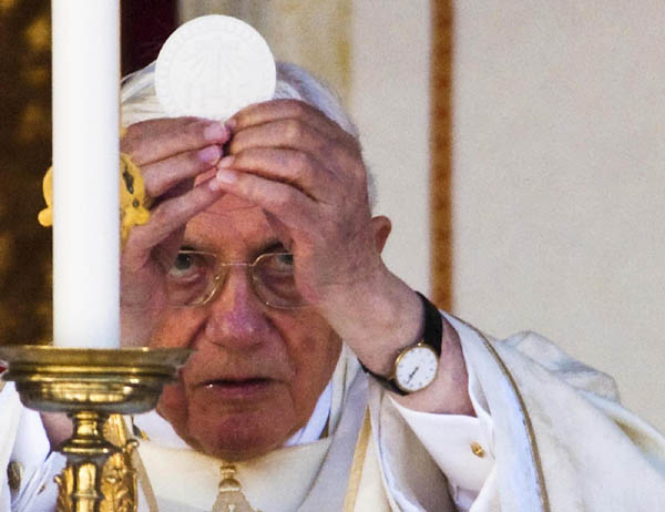 La verità sulle dimissioni di Raztinger. Padre Georg: “Fu uno choc” La verità sulle dimissioni di Raztinger. Padre Georg: “Fu uno choc”