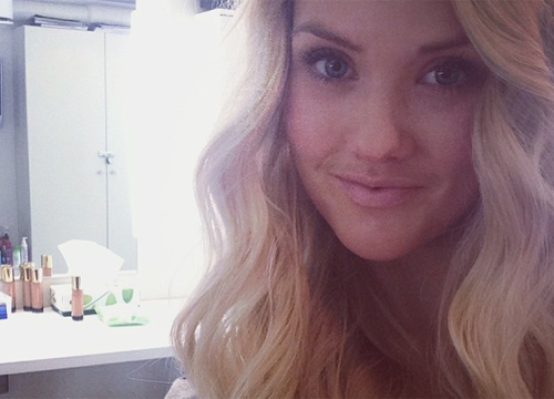 Silje Norendal incanta Sochi. Show osé della russa Graf