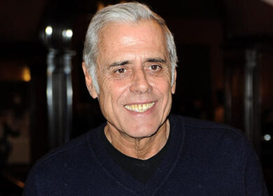 Teo Teocoli porta in scena il meglio della sua carriera