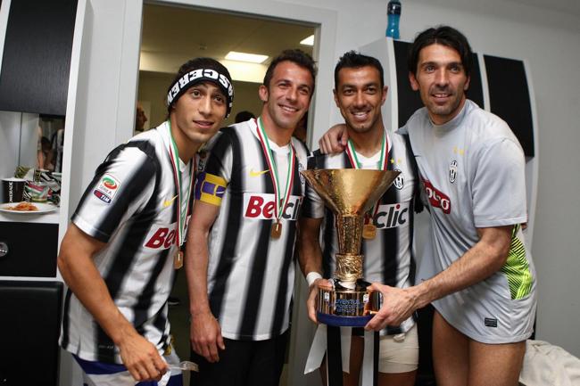 Buffon e la D’Amico sempre più vicini: ecco le foto tanto attese