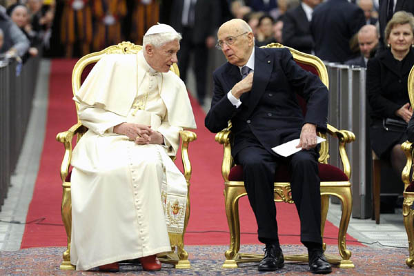 Ratzinger fu “spinto” a lasciare? Le sue dimissioni non sono valide Ratzinger fu “spinto” a lasciare? Le sue dimissioni non sono valide