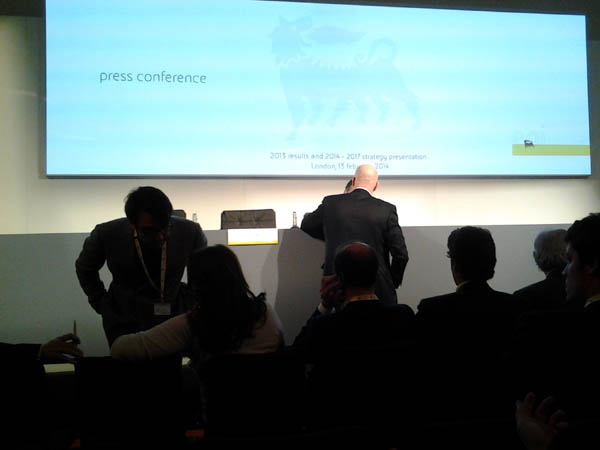 Scaroni accelera sul cashflow: ecco il piano industriale dell’Eni