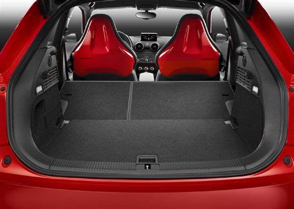 Audi presenta la S1 e la S1 Sportback, i nuovi modelli di punta della gamma A1 Audi presenta la S1 e la S1 Sportback, i nuovi modelli di punta della gamma A1