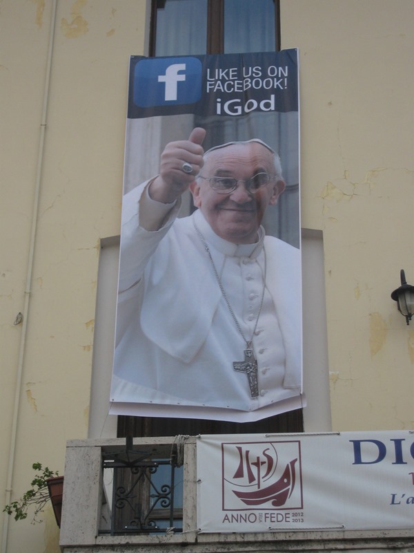 San Valentino, Papa Francesco festeggerà con 25mila fidanzati San Valentino, Papa Francesco festeggerà con 25mila fidanzati