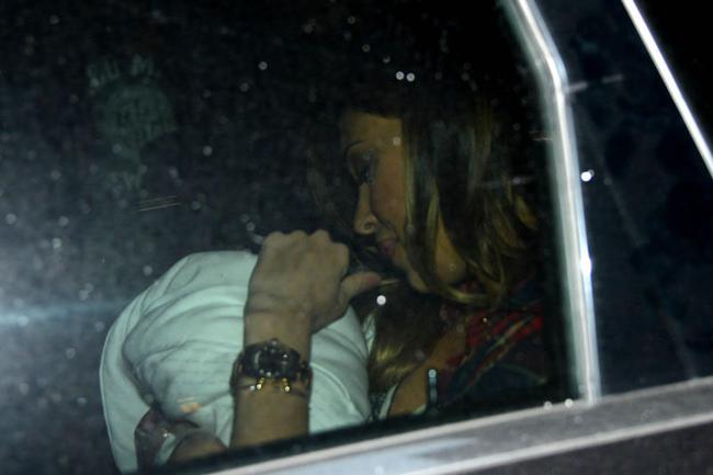 Belen e Stefano a letto: la foto che fa impazzire i fans