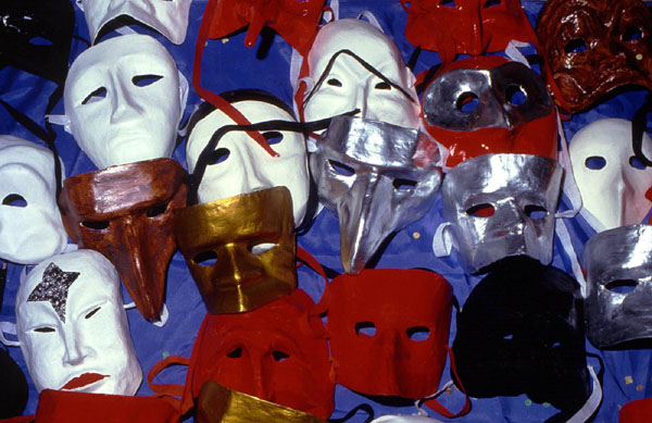 Venezia, Carnevale tra arte, natura e specchi da Peggy Guggenheim Venezia, Carnevale tra arte, natura e specchi da Peggy Guggenheim