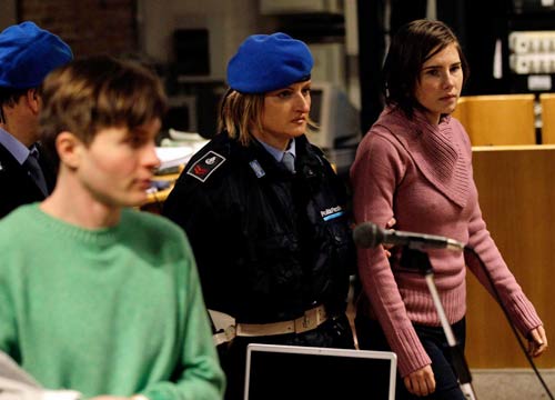 Sollecito giura: “Non ho ucciso io Meredith, guardavo un film sul pc”