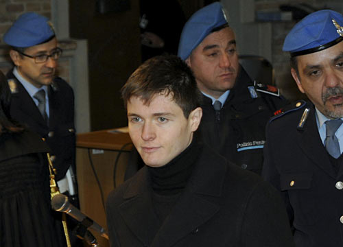 Sollecito giura: “Non ho ucciso io Meredith, guardavo un film sul pc”