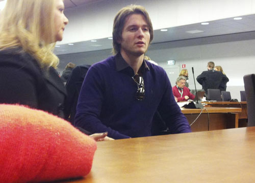 Sollecito giura: “Non ho ucciso io Meredith, guardavo un film sul pc”