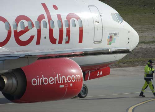 Co-pilota dirotta un aereo per Roma e richiede l’asilo politico Co-pilota dirotta un aereo per Roma e richiede l’asilo politico