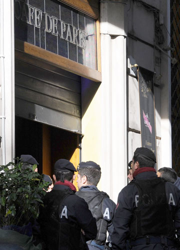 Il mito del Cafè de Paris in fumo. La storia sfrattata da Via Veneto
