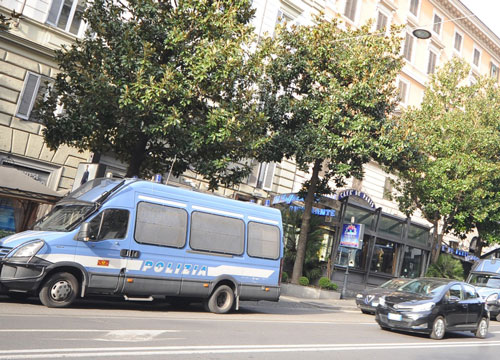 Il mito del Cafè de Paris in fumo. La storia sfrattata da Via Veneto