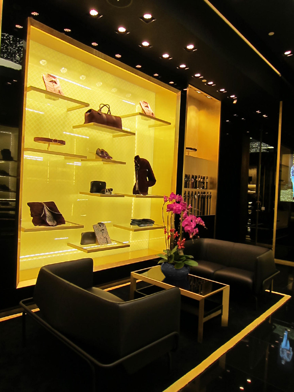 Briatore conquista l’Estremo Oriente. Billionaire Couture apre in Asia. FOTO Briatore conquista l’Estremo Oriente. Billionaire Couture apre in Asia. FOTO