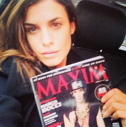 Bikini esplosivo per la Canalis: il décolleté di Elisabetta in mostra Bikini esplosivo per la Canalis: il décolleté di Elisabetta in mostra