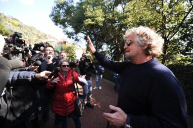 Grillo mette all’indice via Fb i 4 senatori dissidenti
