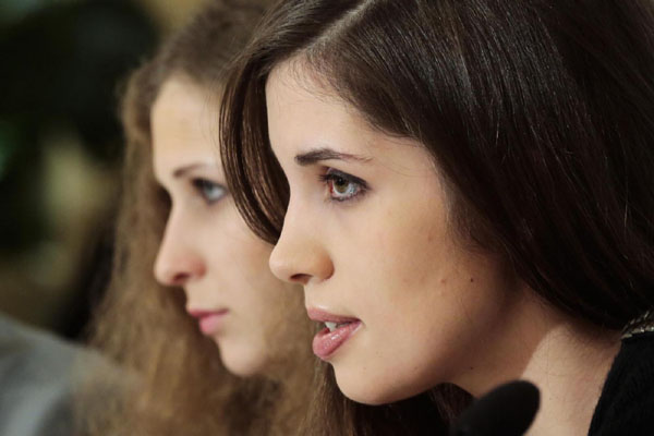 Sochi, tornano le Pussy Riot. Bernard Lévy choc: “Fermate i Giochi” Sochi, tornano le Pussy Riot. Bernard Lévy choc: “Fermate i Giochi”