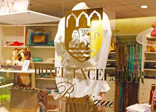L’Excelsior e il Des Bains non tirano più. Tocca a Hines il rilancio di Venezia L’Excelsior e il Des Bains non tirano più. Tocca a Hines il rilancio di Venezia