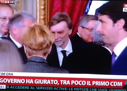 Renzi ha giurato: è Presidente del Consiglio. Ecco il suo governo Renzi ha giurato: è Presidente del Consiglio. Ecco il suo governo