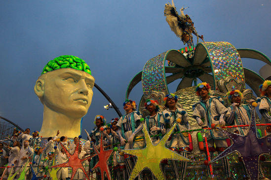 Due mln di maschere di Carnevale tossiche. Rischi per pelle e occhi Due mln di maschere di Carnevale tossiche. Rischi per pelle e occhi