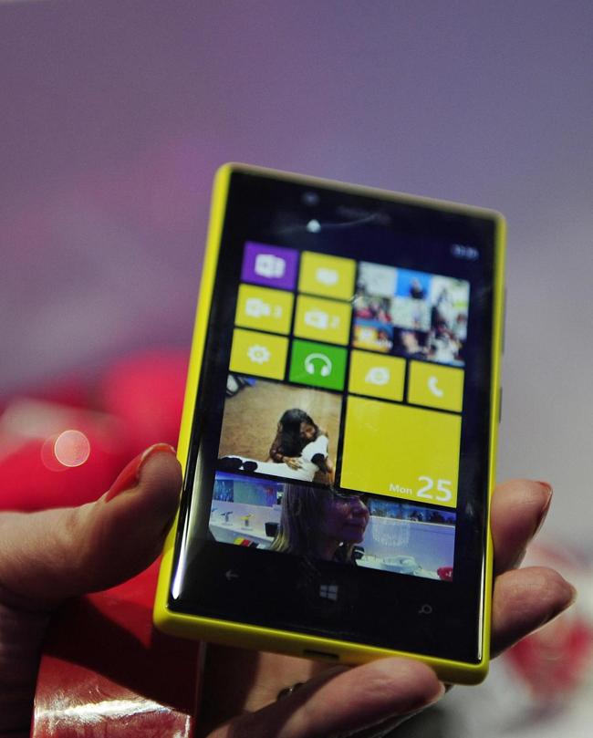 Anche Nokia si converte ad Android. E lancia nuove linee low cost