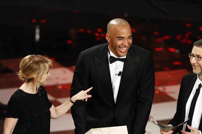 Scollatura vertiginosa e push up: il lato sexy della Littizzetto