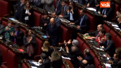 VIDEO: Letta in aula, tutti vanno a salutarlo