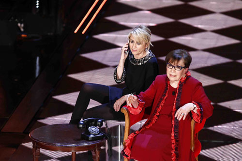 Scollatura vertiginosa e push up: il lato sexy della Littizzetto