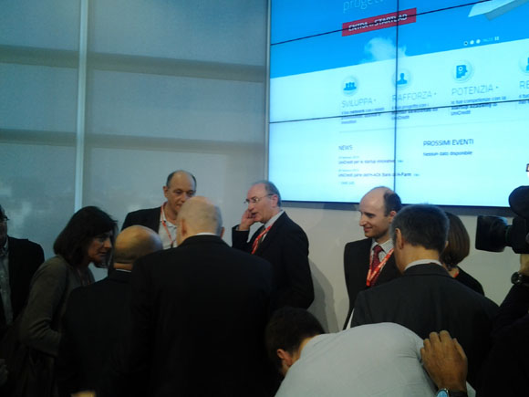 UniCredit a caccia dei cervelli italiani. Fino a 250mila€ per ogni start-up UniCredit a caccia dei cervelli italiani. Fino a 250mila€ per ogni start-up