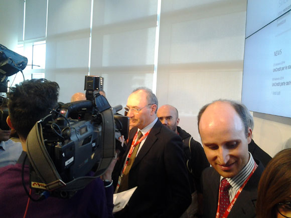 UniCredit a caccia dei cervelli italiani. Fino a 250mila€ per ogni start-up UniCredit a caccia dei cervelli italiani. Fino a 250mila€ per ogni start-up