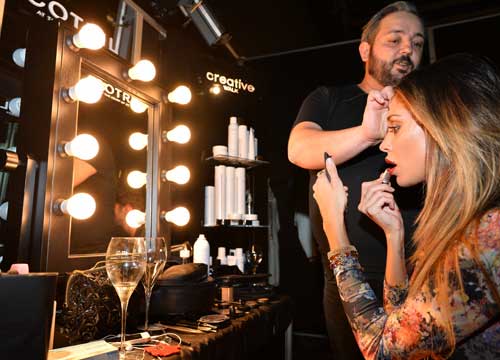 “Colpo di testa” per Belen. Diventa imprenditrice dell’hairstyling